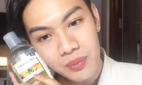 Đào Bá Lộc tiết lộ bí quyết trị mụn đầu đen siêu đơn giản